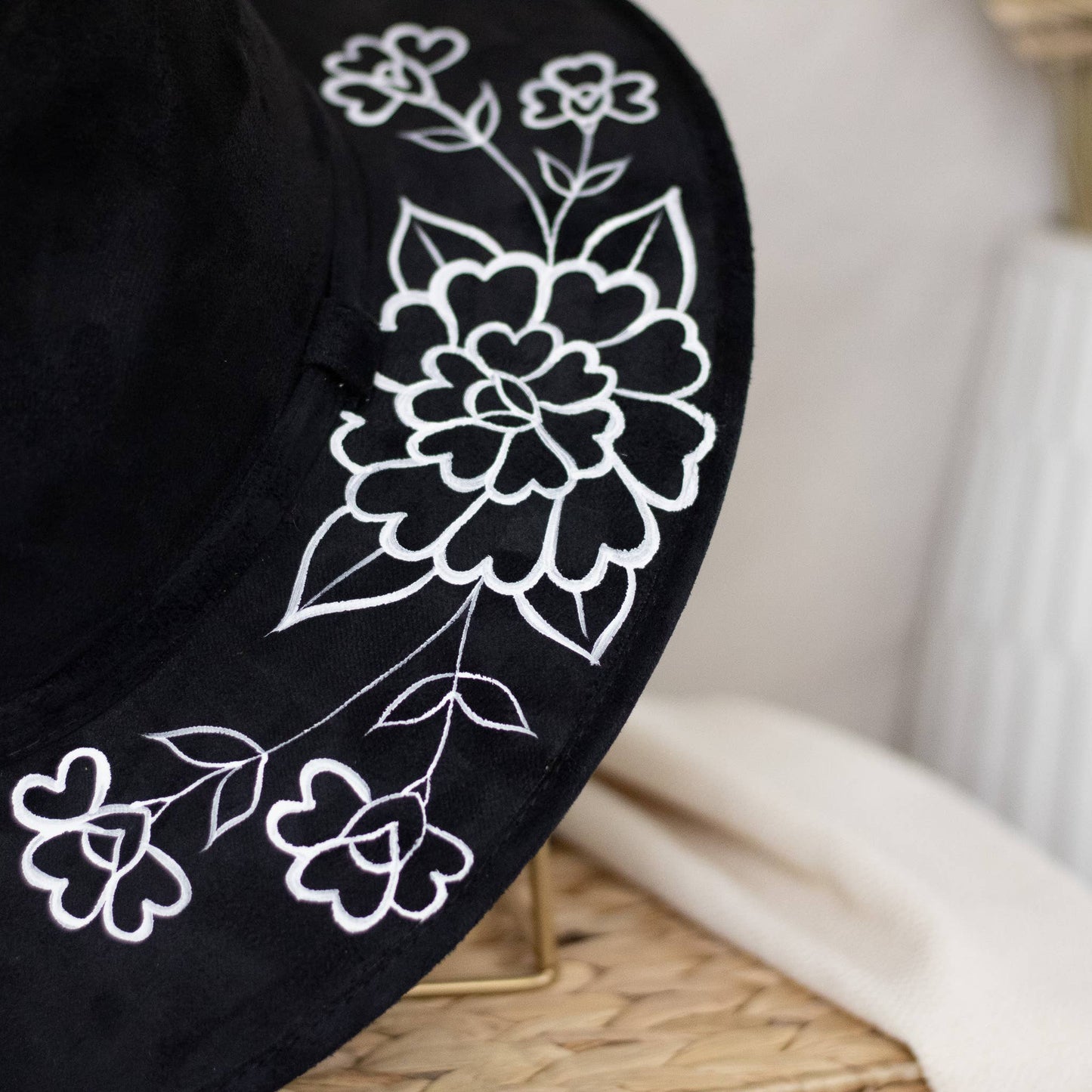 Wolf & Sparrow "Elvira" Hand Painted Western Boho Hat - Black and White